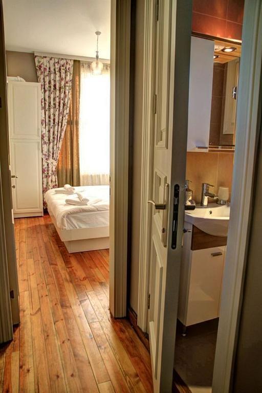 Omer Hayyam Suites Estambul Habitación foto